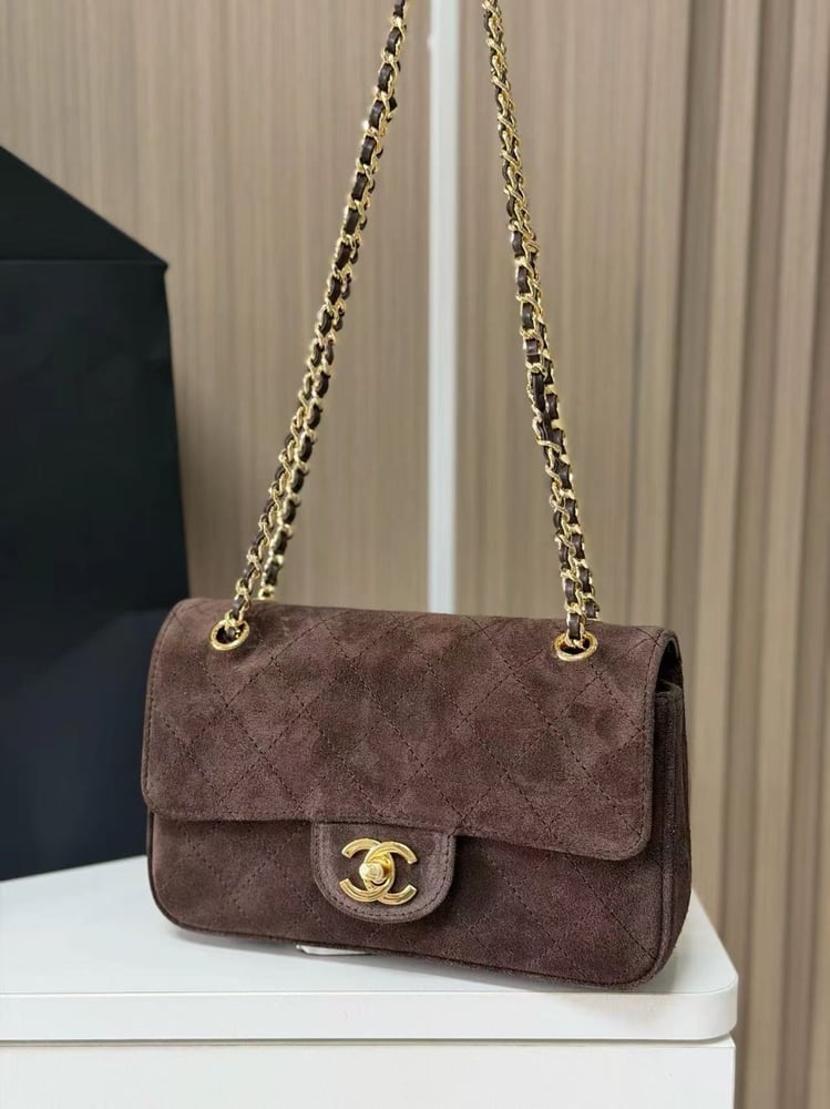 CHANEL 26B MINI size 20cm