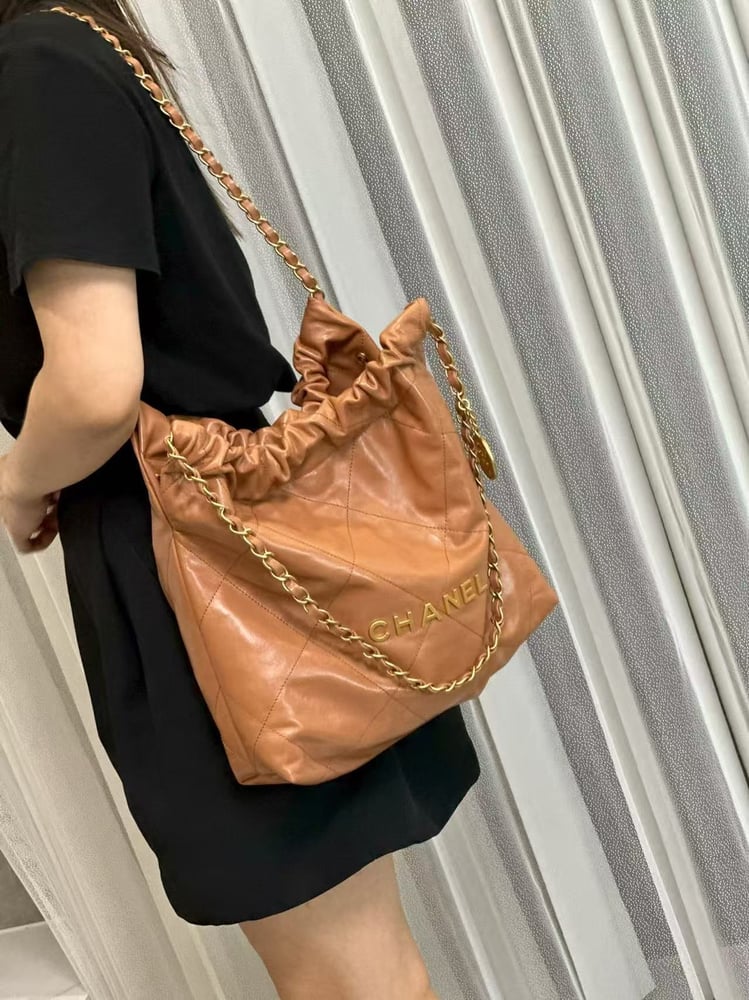 CHANEL 22HAND BAG size 35cm