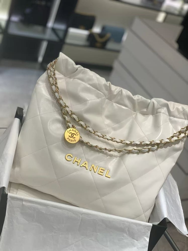 CHANEL 22HAND BAG size 35cm