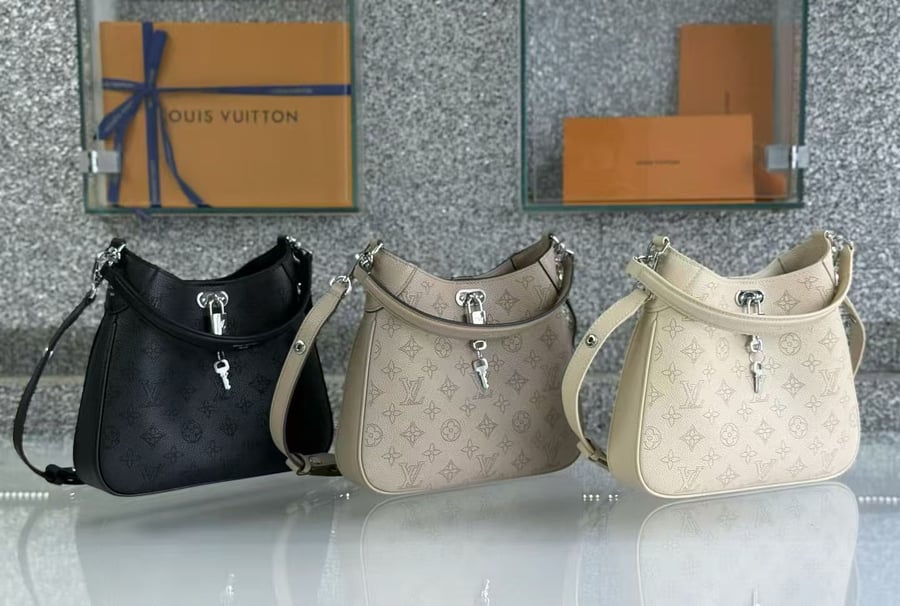 LOUIS VUITTON MONOGRAM size 25cm