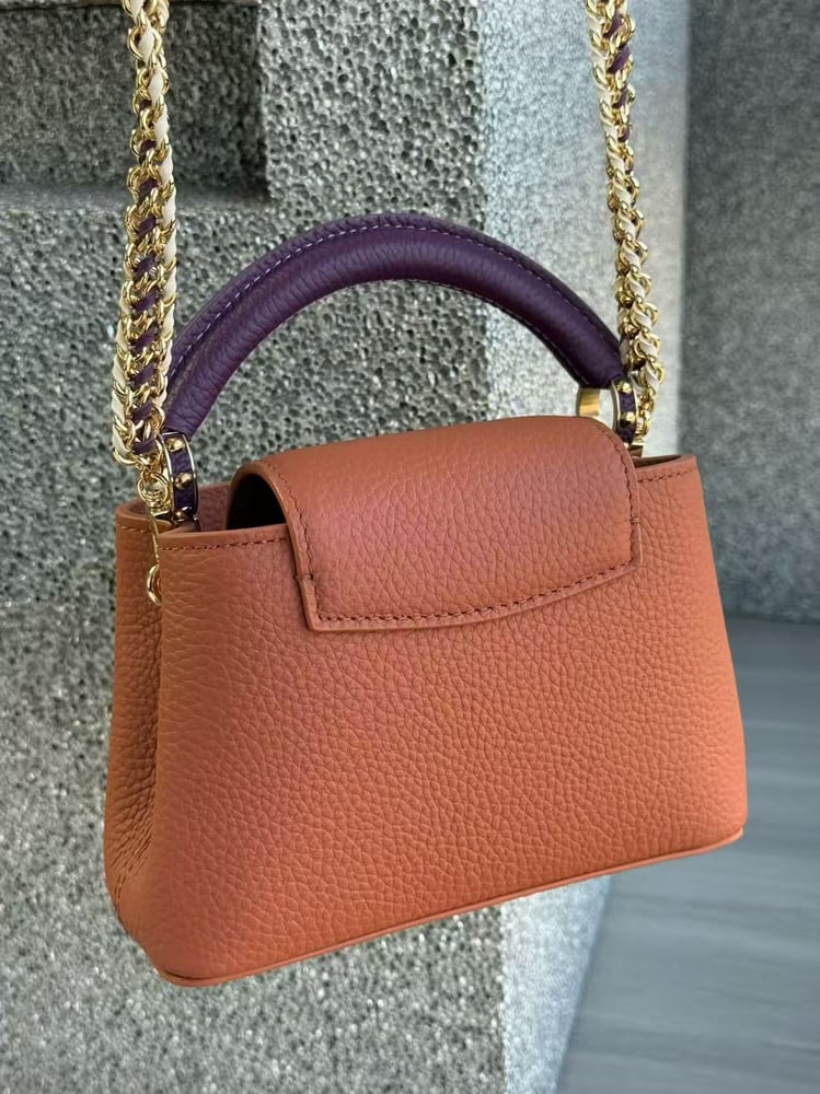 LV Capucines size 21cm