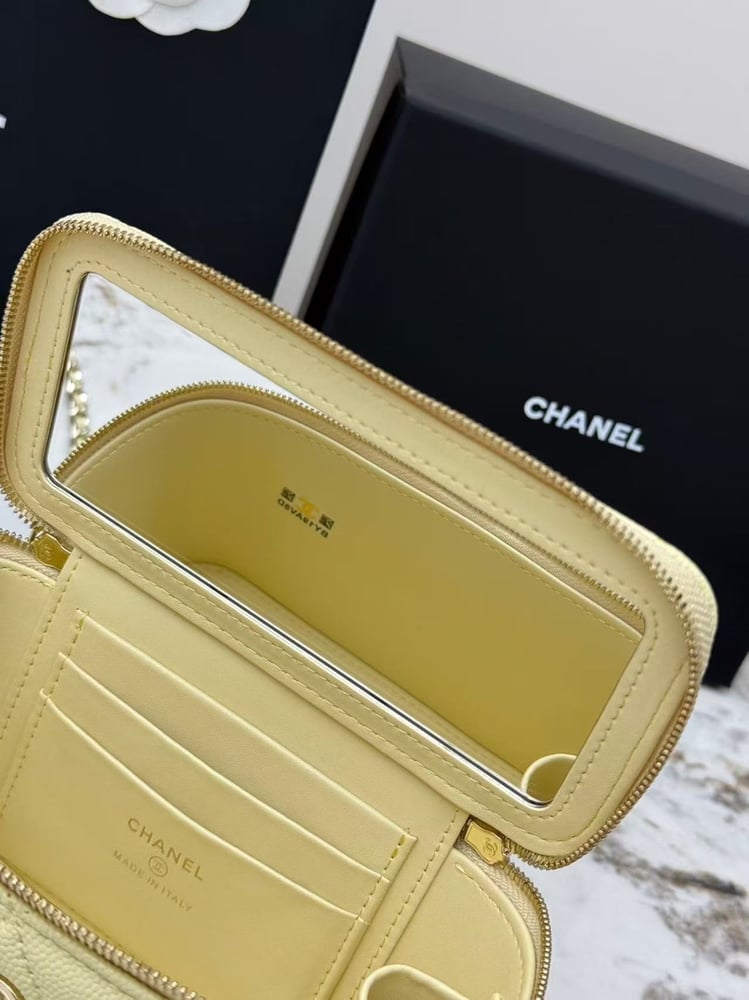 CHANEL 24K size 17cm