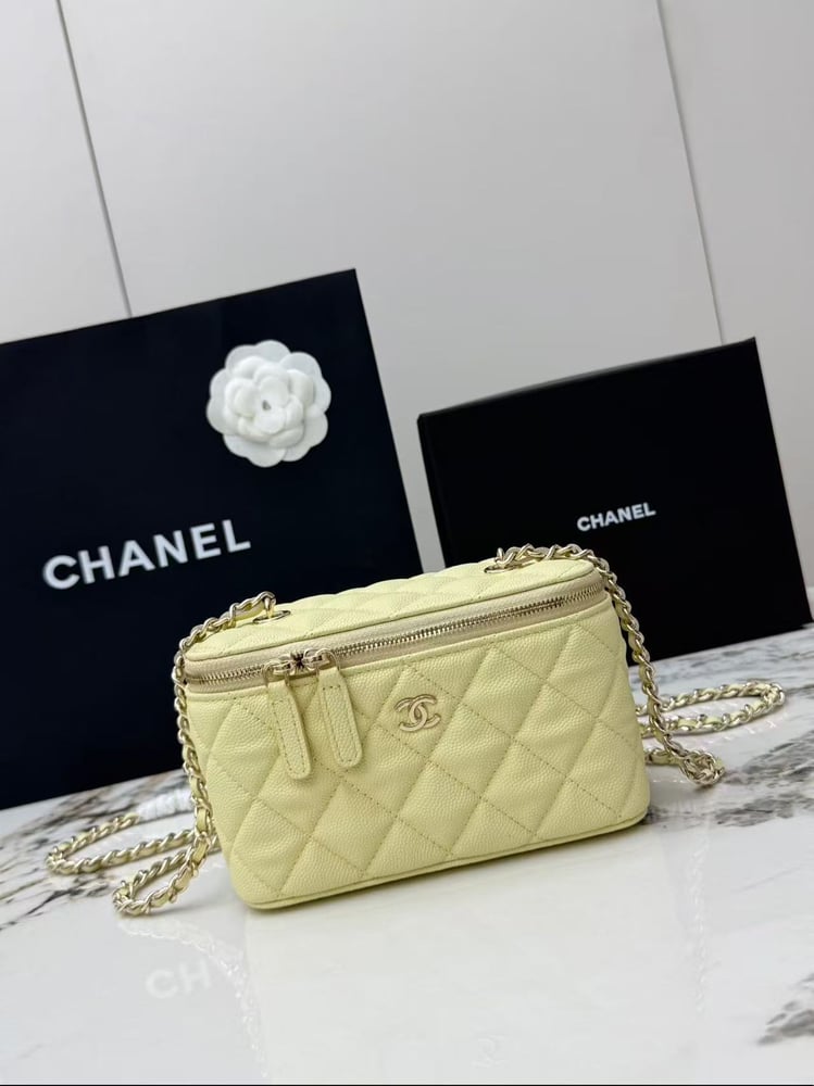 CHANEL 24K size 17cm
