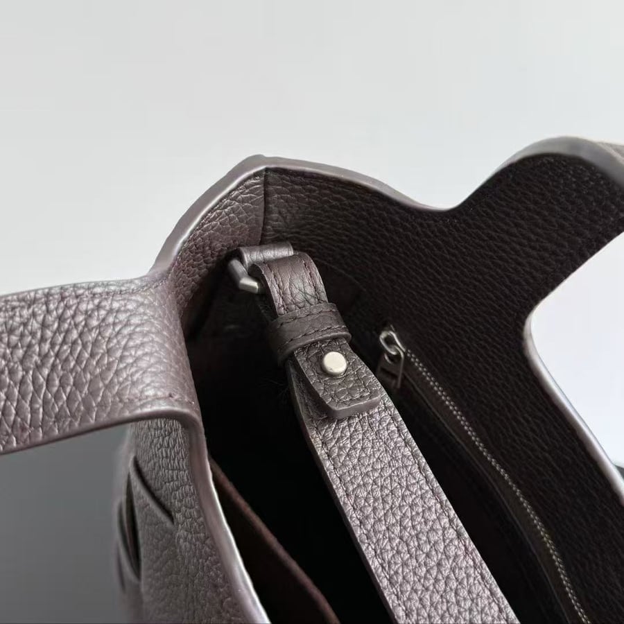 Bottega Veneta Diago size22cm