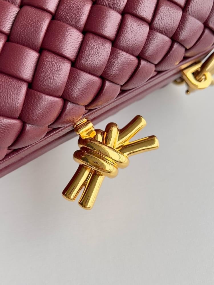Bottega Veneta KNOT size 19cm