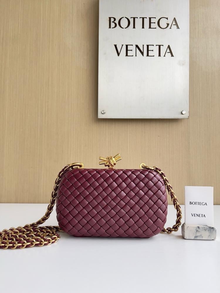 Bottega Veneta KNOT size 19cm