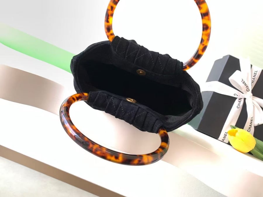 Chanel  26C size 18cm