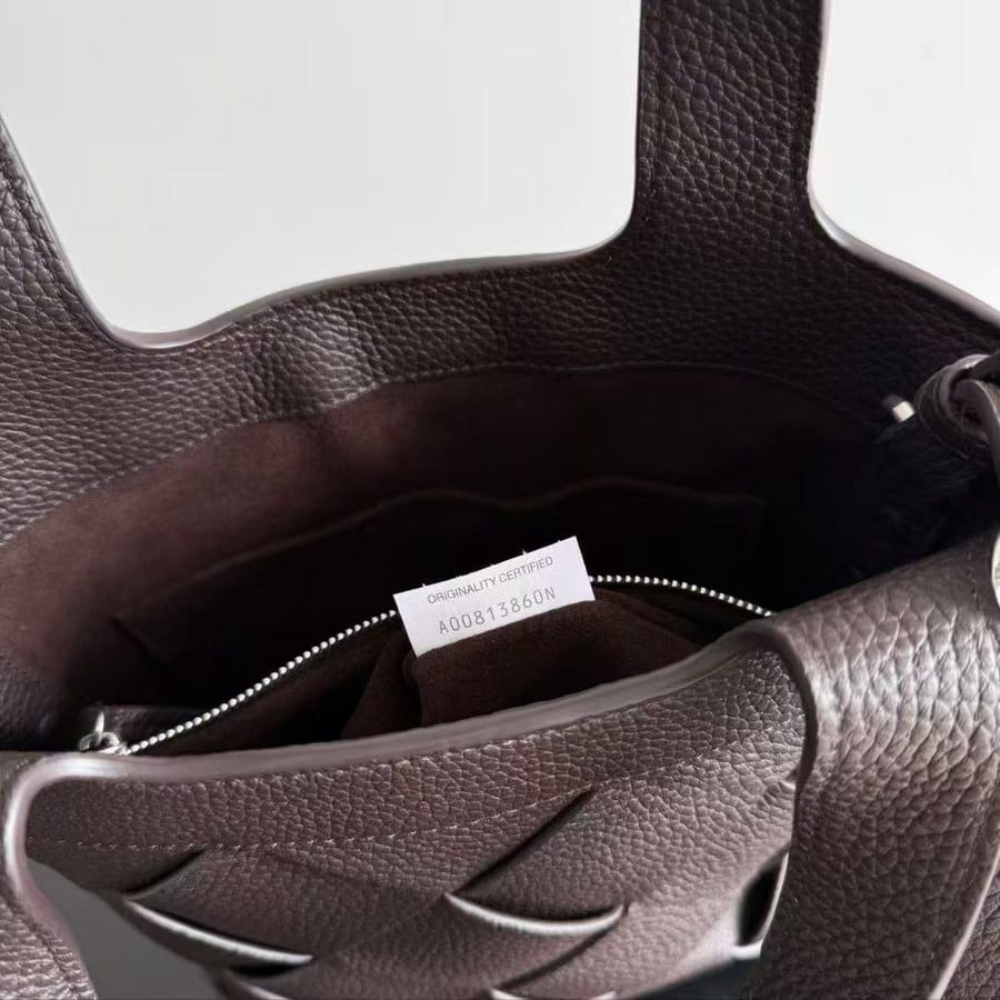 Bottega Veneta Diago size22cm