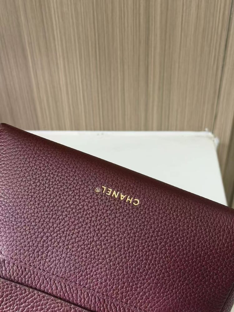 CHANEL 26A size 23cm