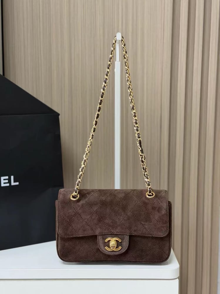 CHANEL 26B MINI size 20cm