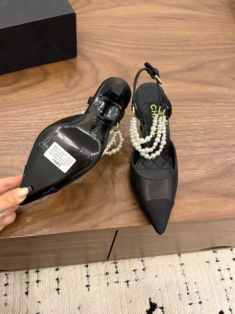 CHANEL ELEGANT HEELS
