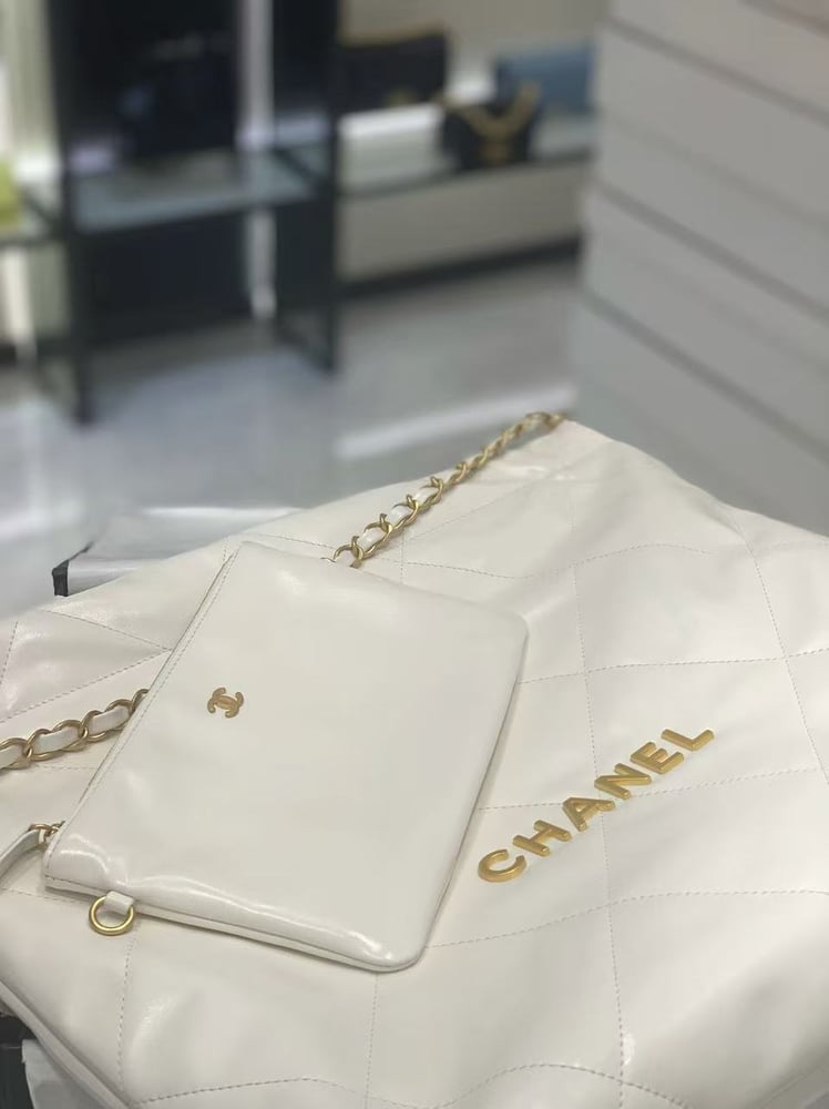 CHANEL 22HAND BAG size 35cm