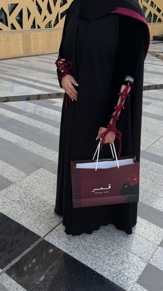 عباية وهـم