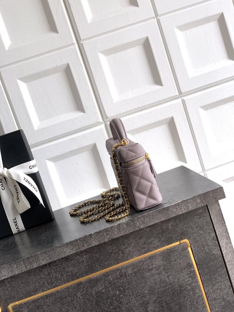 CHANEL Vanity with Chain