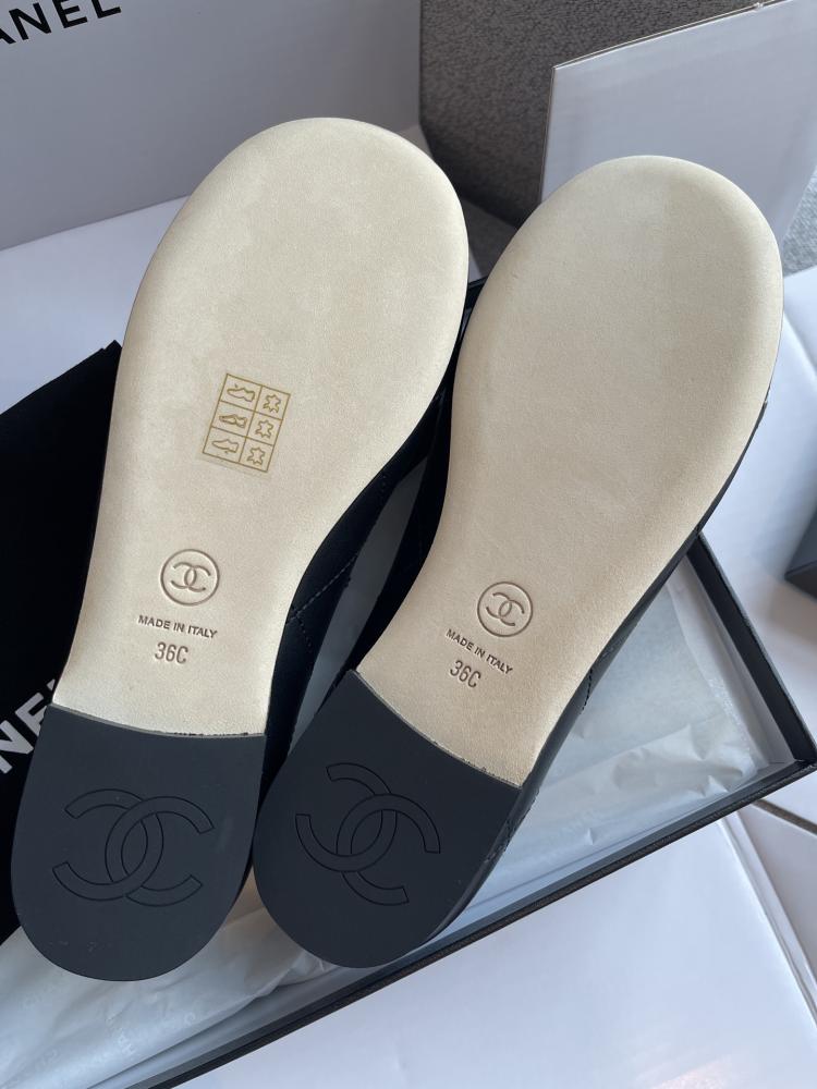 CHANEL Ballet flats Lambskin
