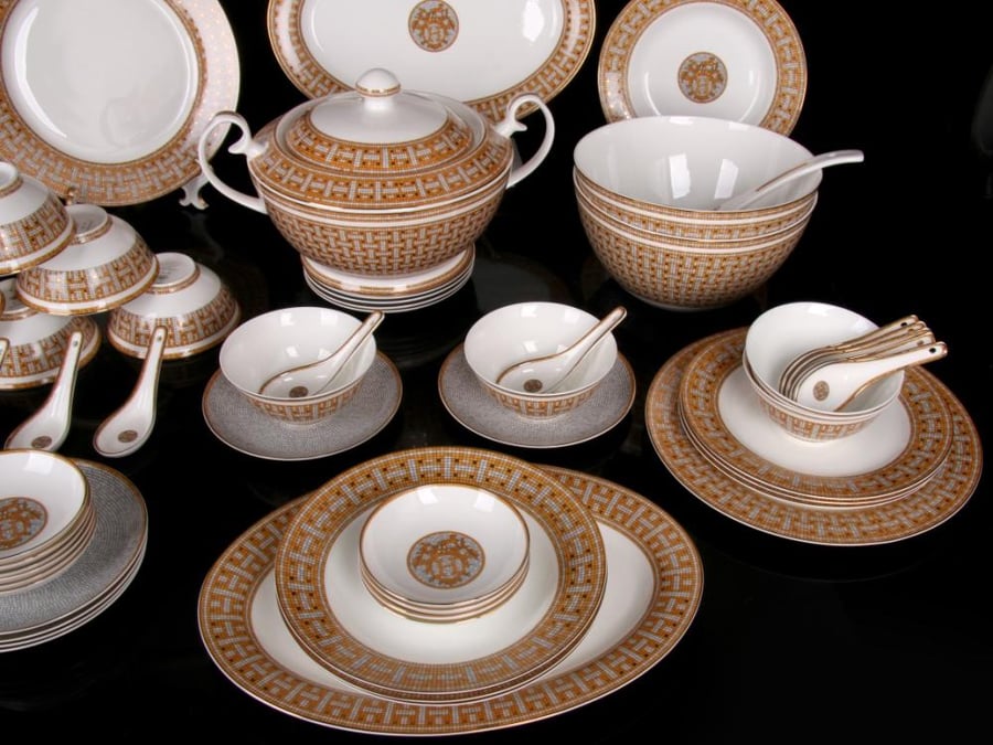 طقم سفرة فاخر 58 قطعة تشكيلة موزاييك الذهبي والفضي Hermès Mosaïque au 24