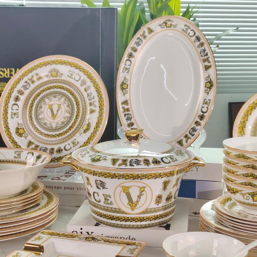 VERCACE طقم سفرة وقهوة فاخر 58 قطعة – تشكيلة فيرساتشيVirtus Gala White V
