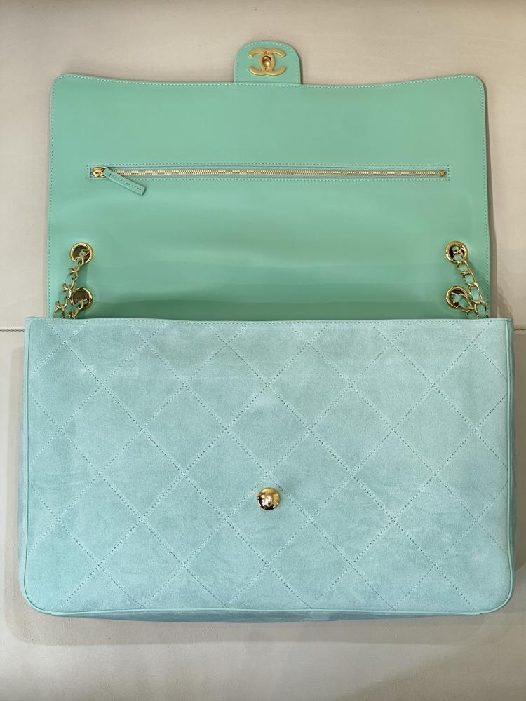 Chanel Maxi Flapbag 38CM