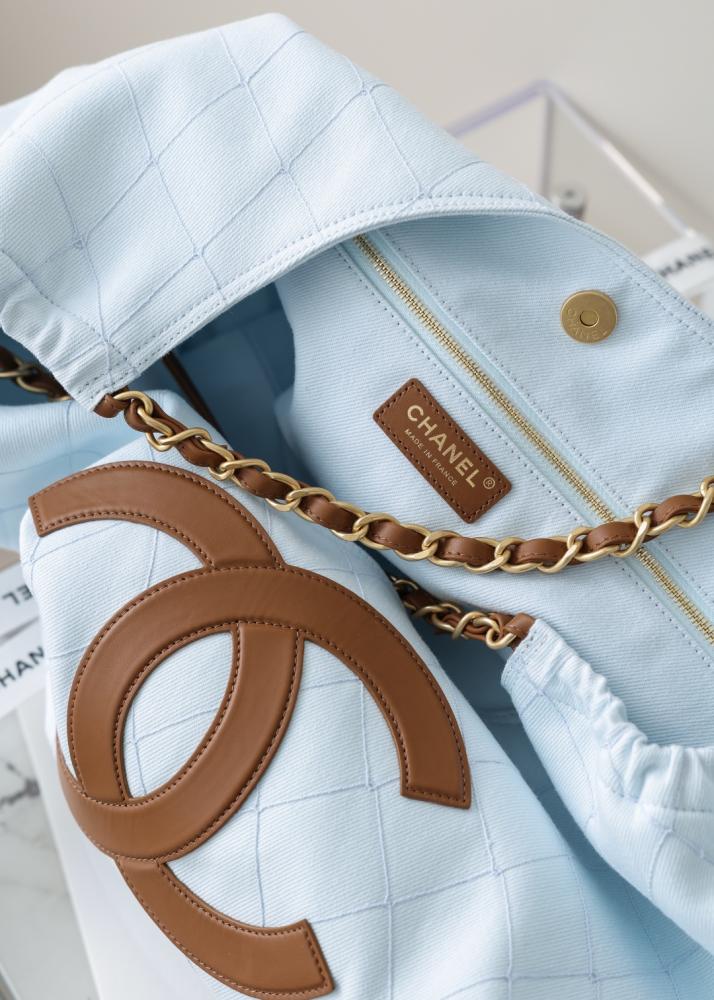 CHANEL Shopping Bag