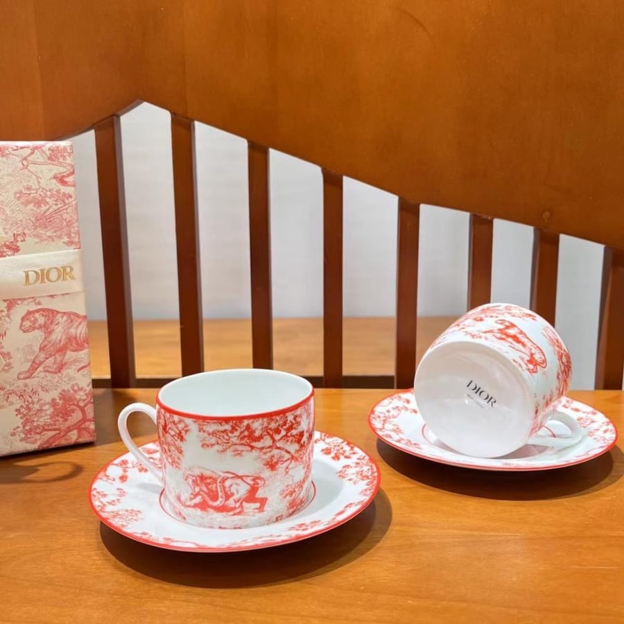 طقم قهوة وشاي فاخر توال دي جوي باللون الأحمر Dior Maison Toile de Jouy