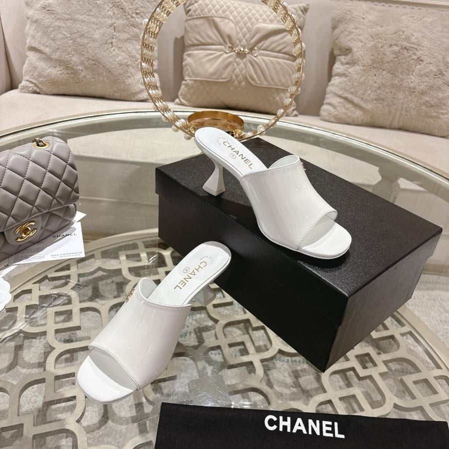 Chanel shoe
