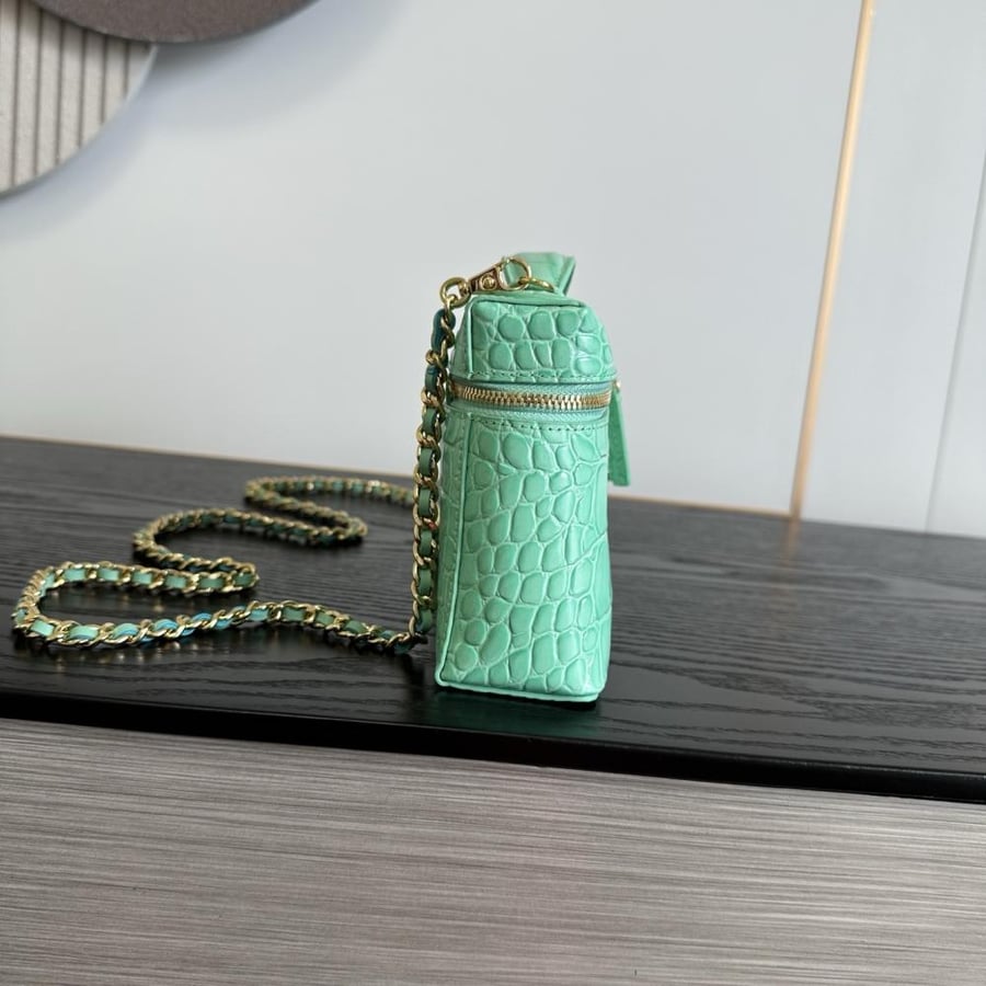 CHANEL Vanity with Chain