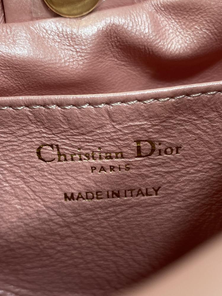 شنطة DIOR