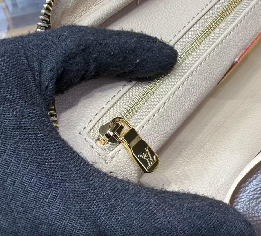 Dopp LV Bag