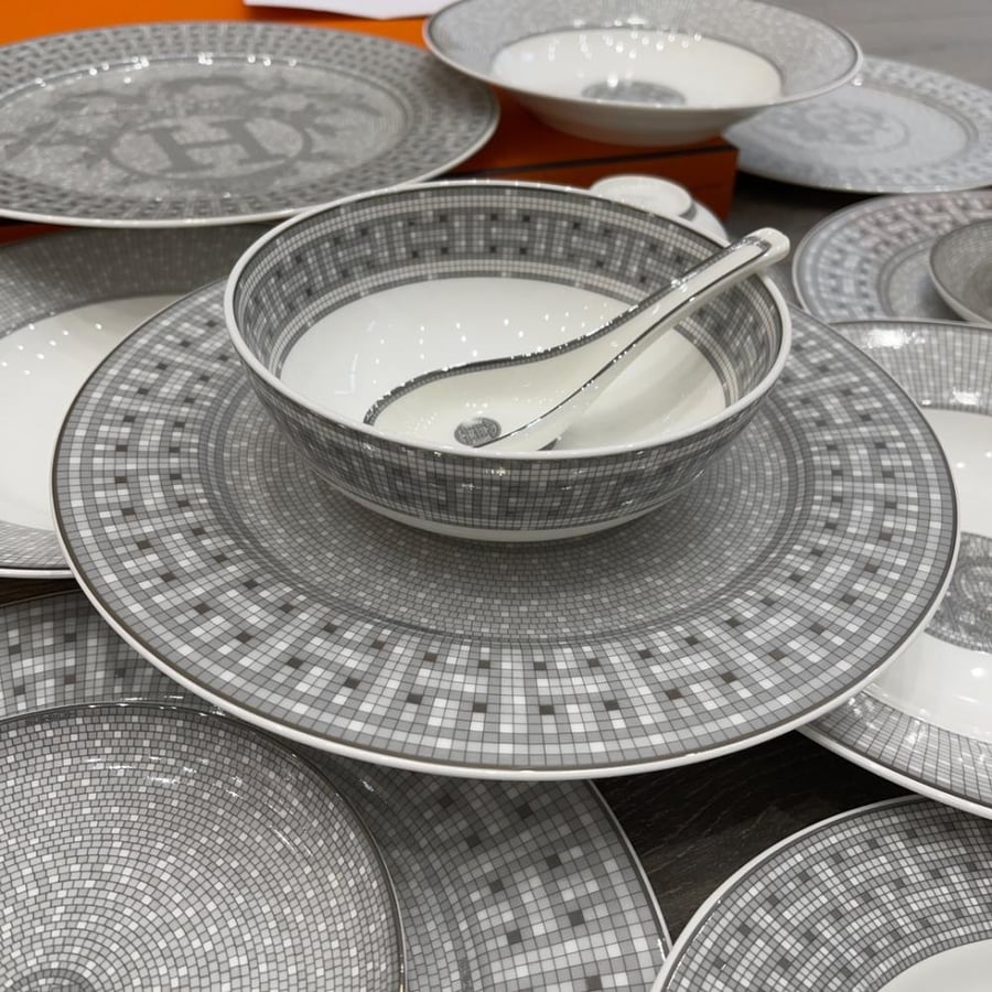 طقم سفرة فاخر موزاييك البلاتينيوم/البلاتين Hermès Mosaïque au 24 Platinum