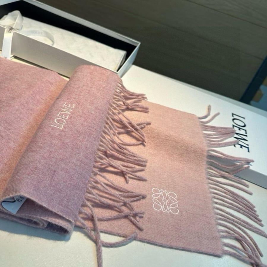 سكارف LOEWE