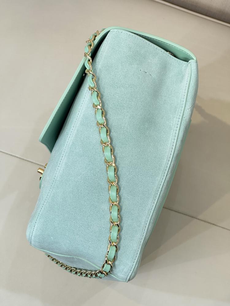 Chanel Maxi Flapbag 38CM