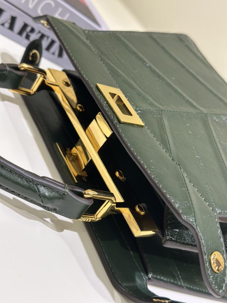 FENDI Peekaboo ISeeU Petite