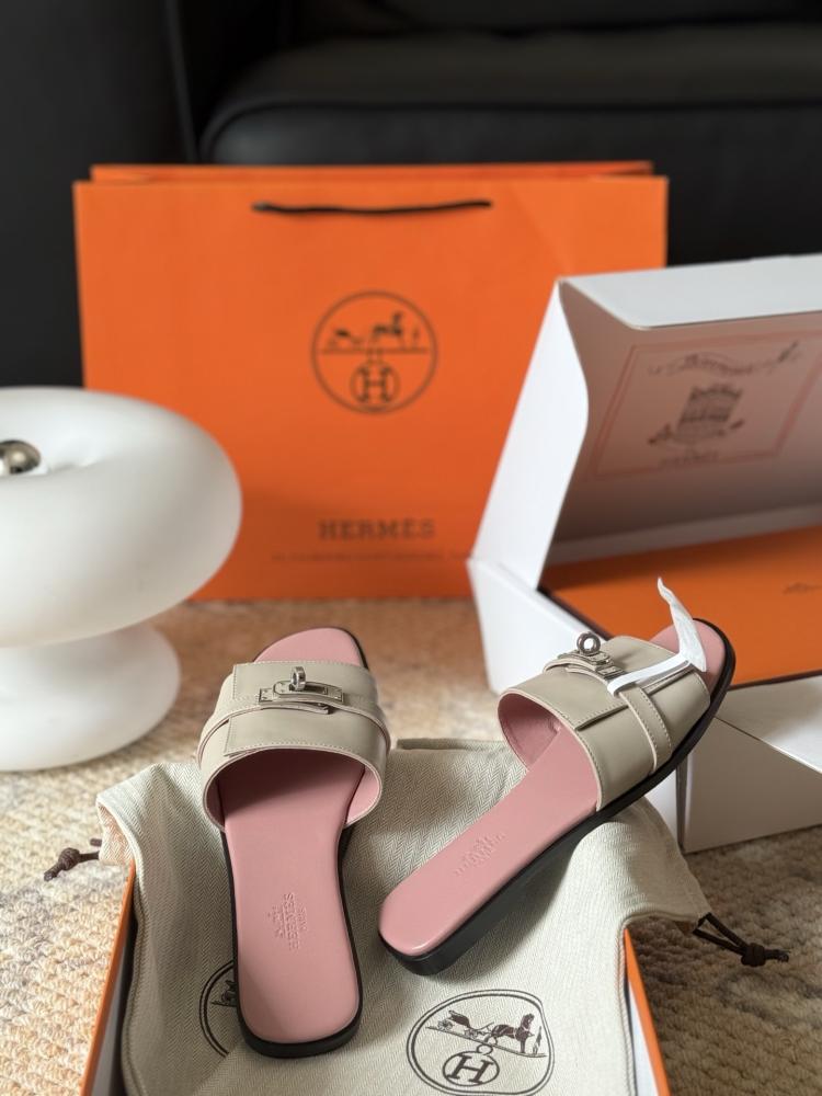 HERMES Giulia Sandal