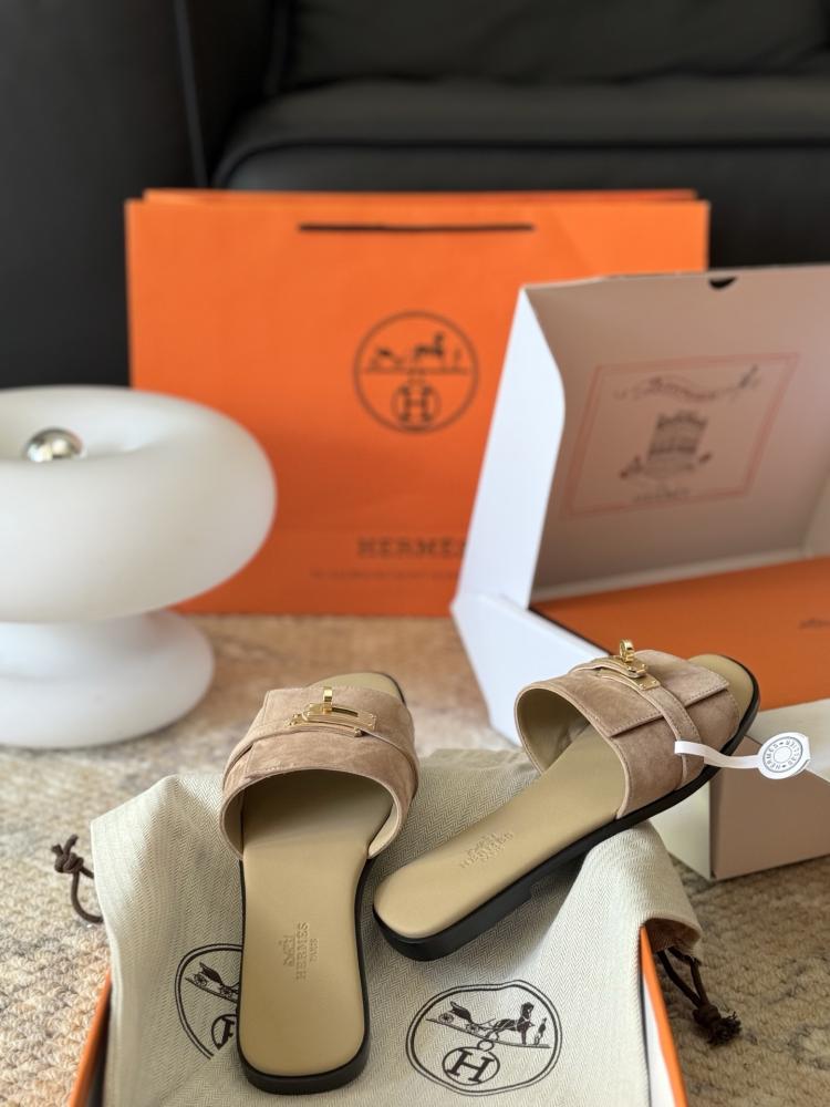 HERMES Giulia Sandal