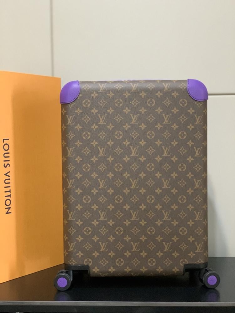 Louis Vuitton Horizon 55 Four Wheel Trolley Box