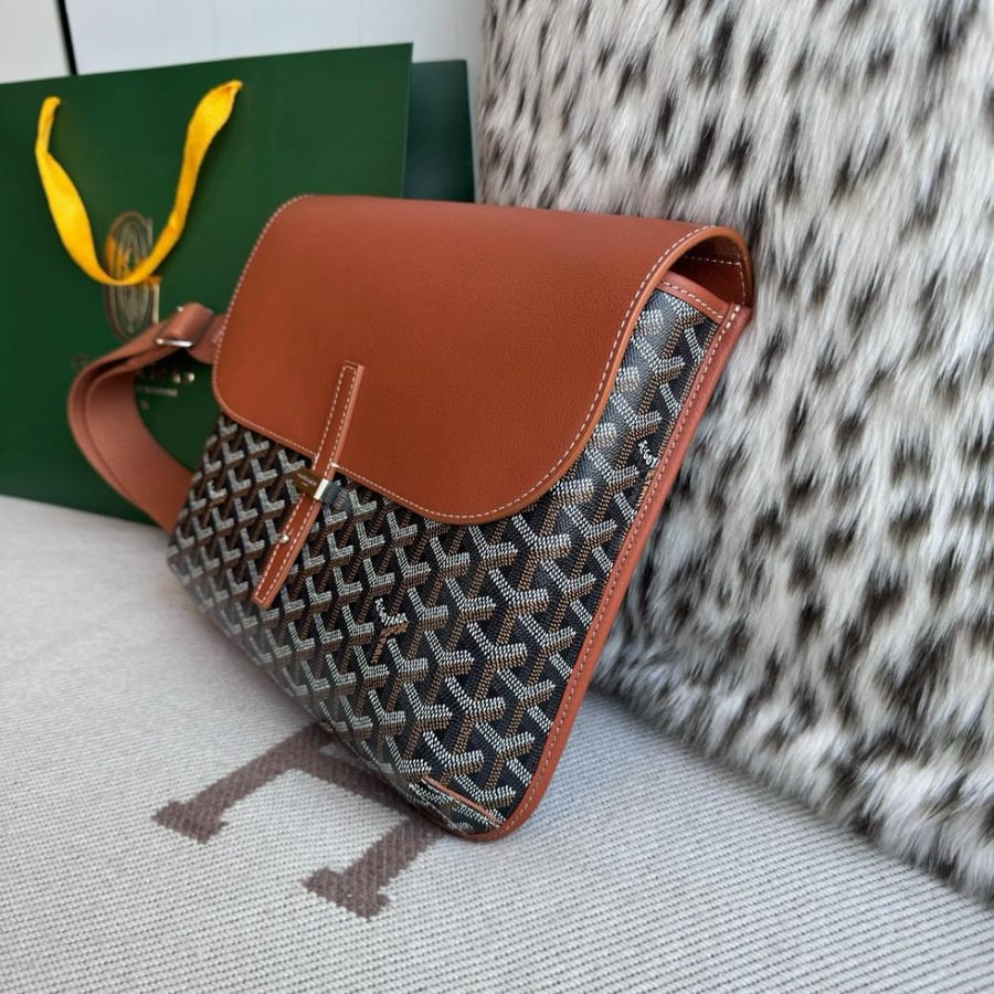 Goyard bag