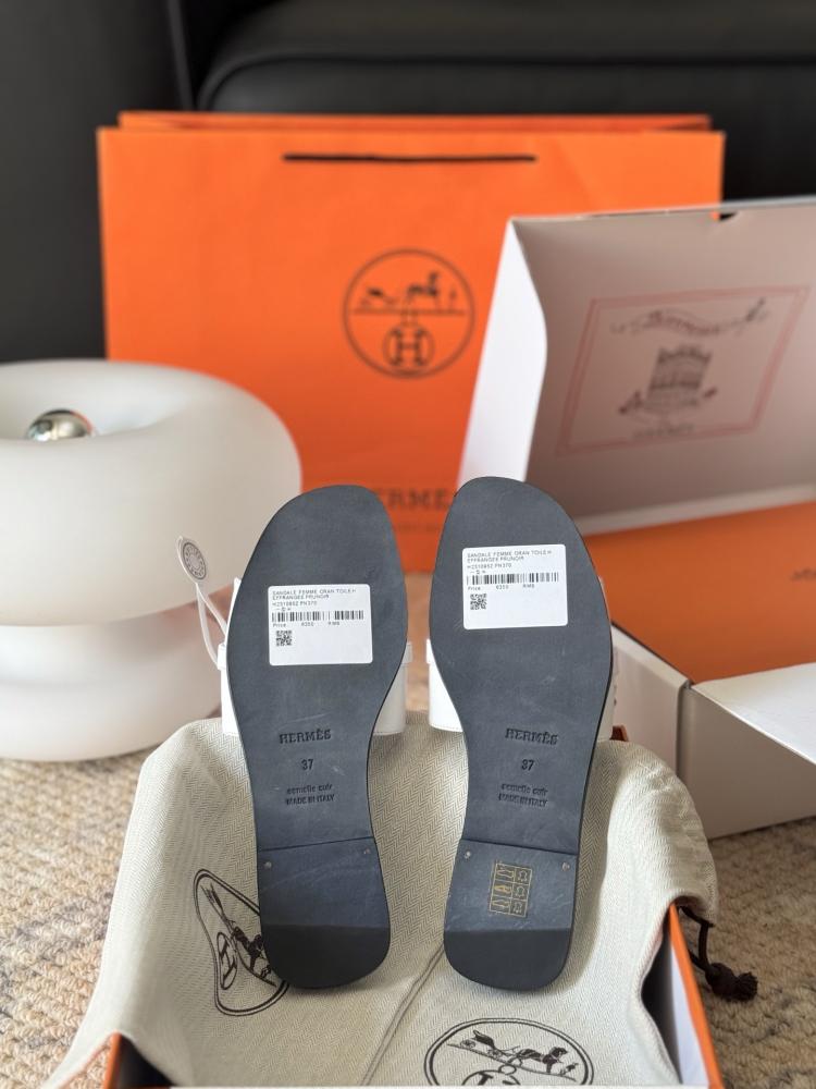HERMES Giulia Sandal