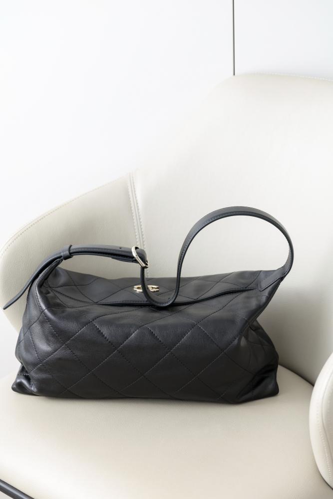 CHANEL MAXI HOBO Bag
