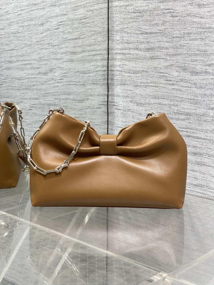 شنطة DIOR