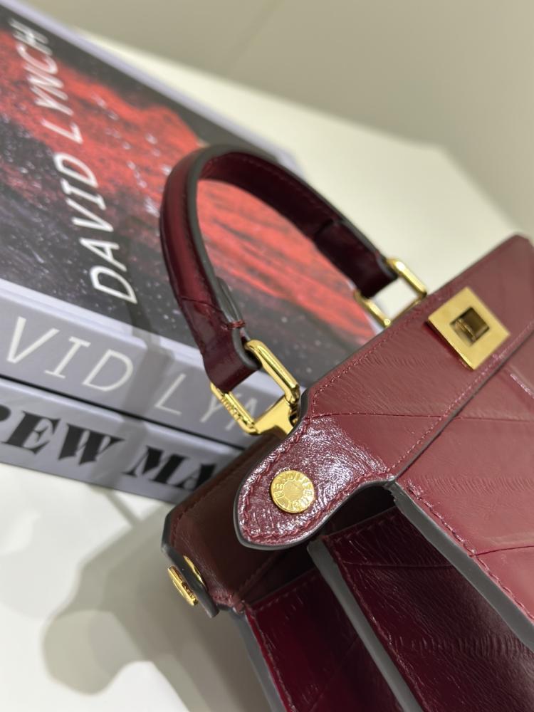 FENDI Peekaboo ISeeU Petite