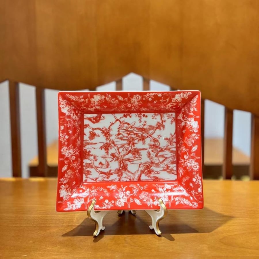 طقم قهوة وشاي فاخر توال دي جوي باللون الأحمر Dior Maison Toile de Jouy