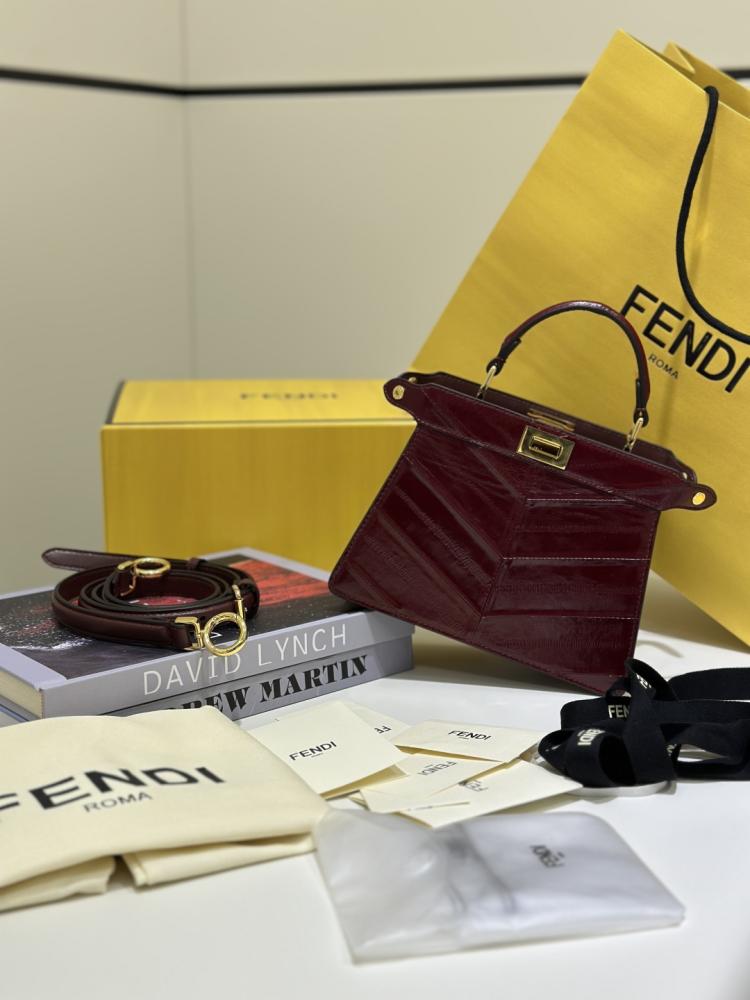 FENDI Peekaboo ISeeU Petite