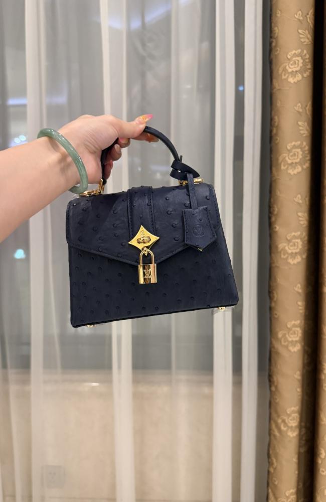 Louis Vuitton Ostrich Rose Des Vents Mini