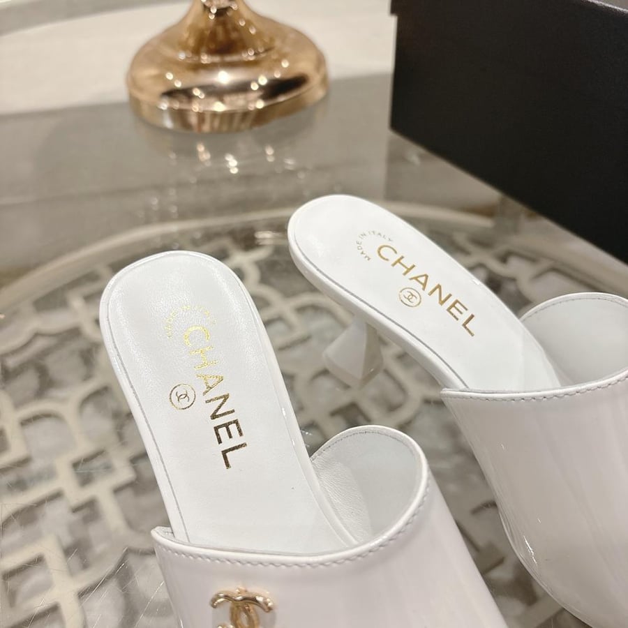 Chanel shoe