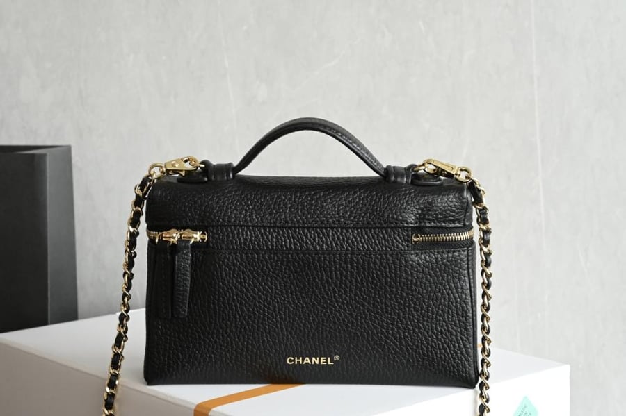 CHANEL Small Vanity with chain