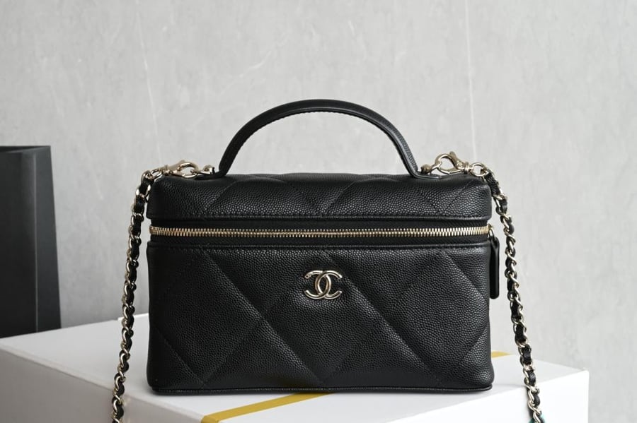Classic Vanity with Chain