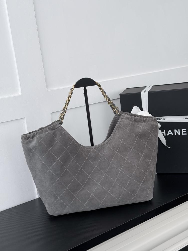 CHANEL Shopping Bag