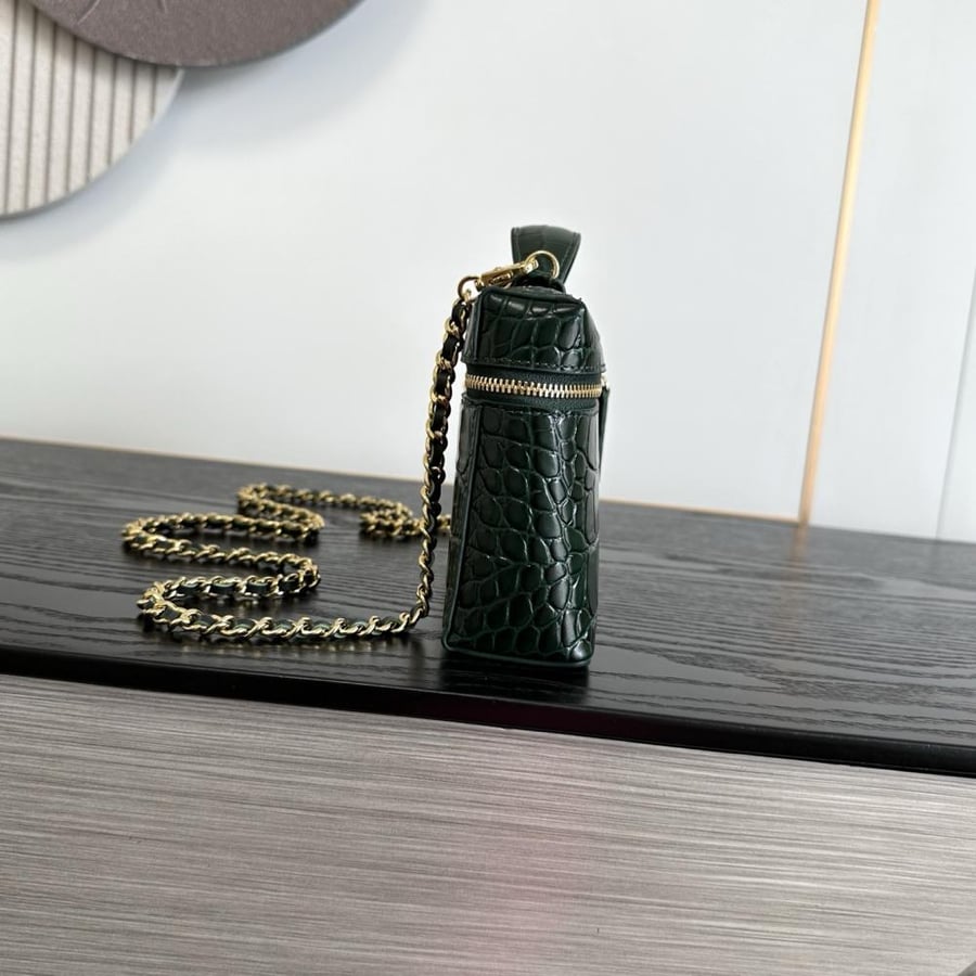 CHANEL Vanity with Chain