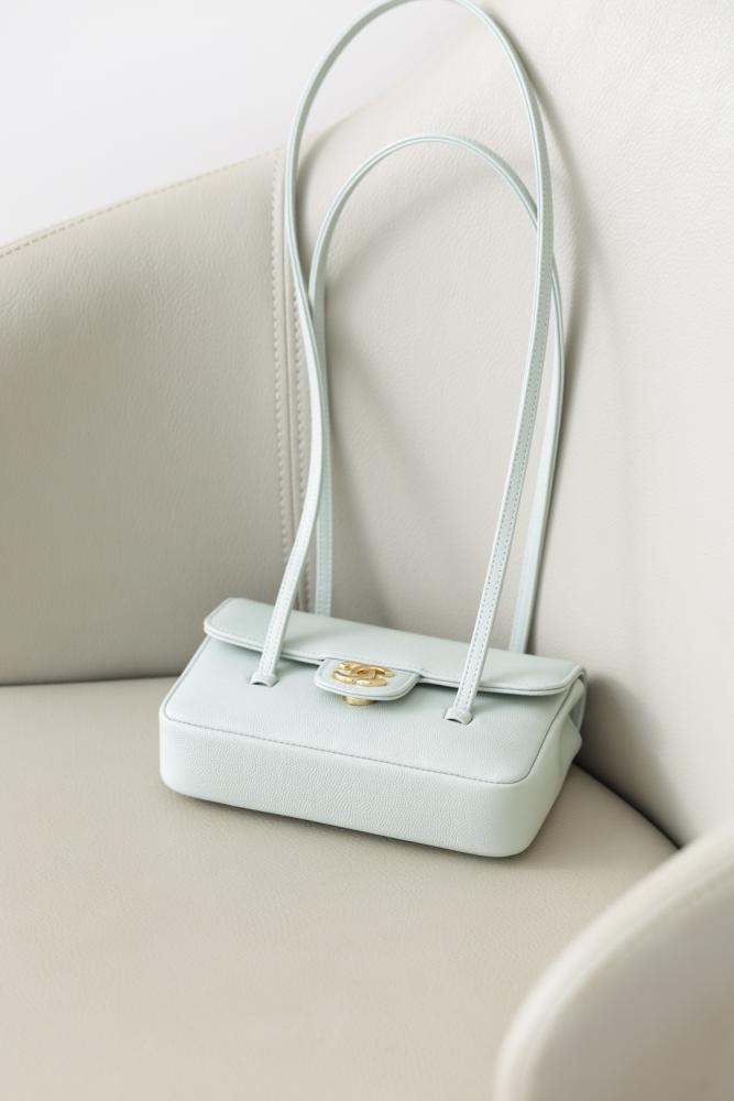 CHANEL Small Flap Bag