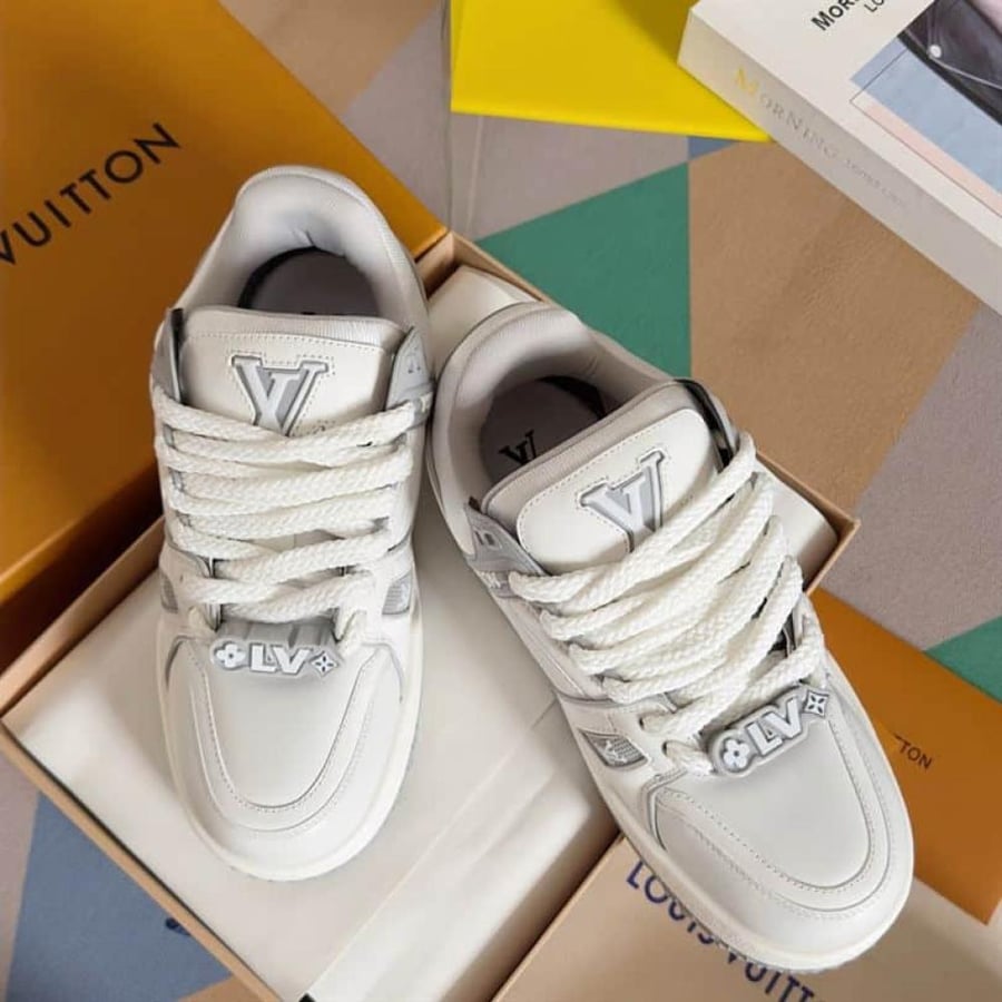 Louis Vuitton LV Trainer Maxi Sneaker Gris – LVS201